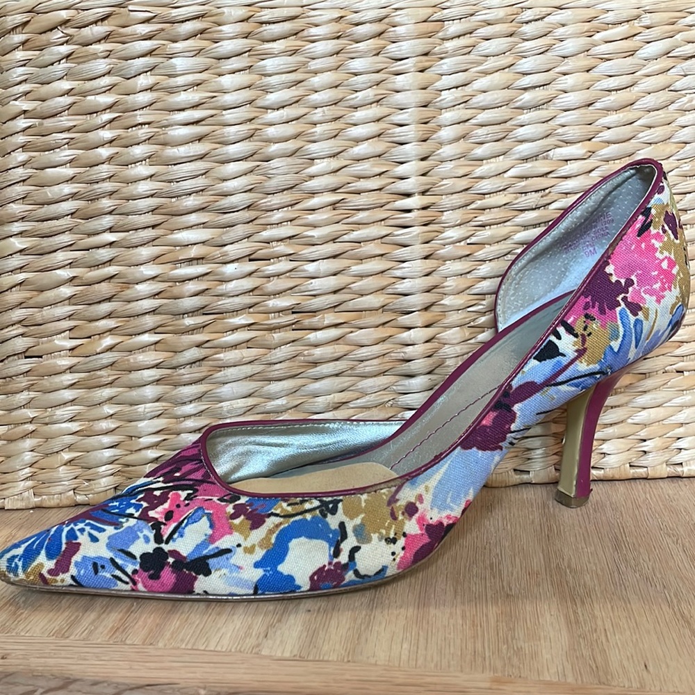 Anne Klein Multicolored Floral Catherine Pointed Toe Heels 9